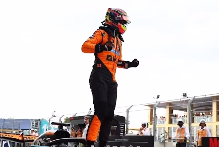 Piastri domina, vence em Miami e dispara na liderança da Fórmula 1 • @F1