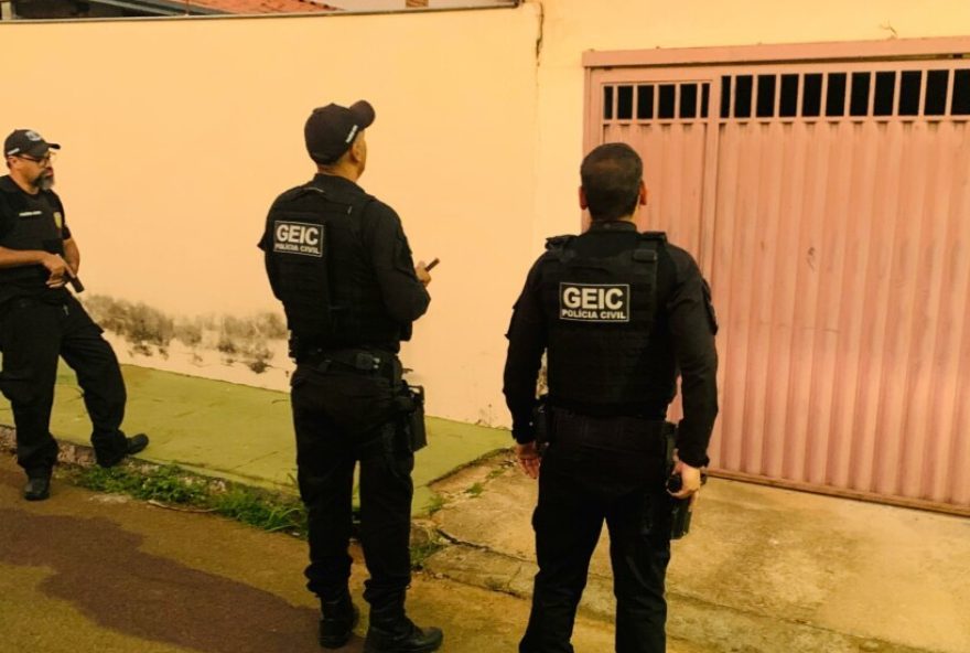 Policia-prende-ex-funcionaria-por-fraudar-pagamentos_PC