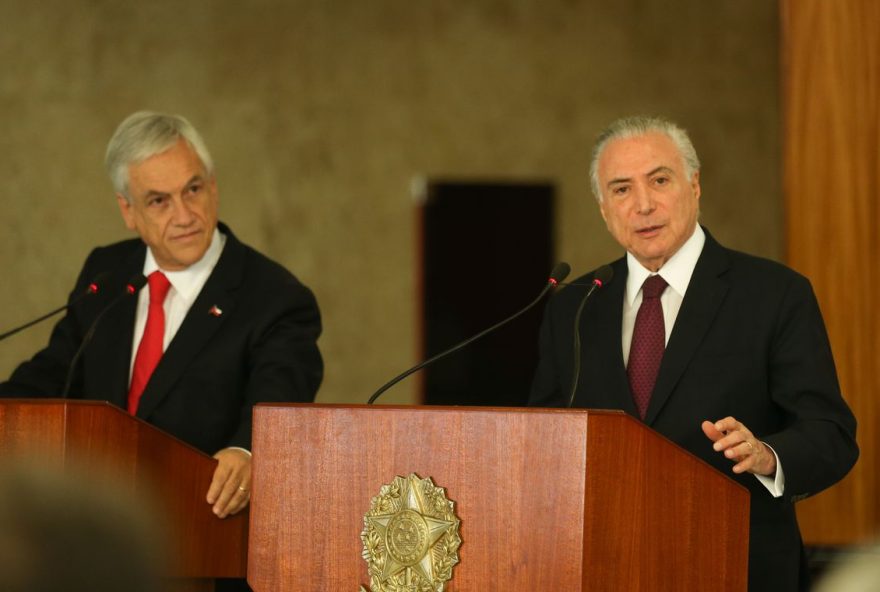 O presidente do Chile, Sebastián Piñera, e o presidente Michel Temer durante declaração à imprensa, no Palácio do Planalto. / Foto: José Cruz / Agência Brasil.