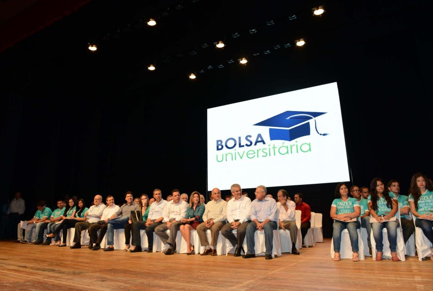 Programa-Bolsa-Universitaria-seudinheiro