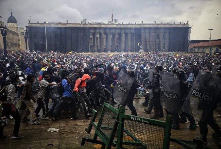 Protestos-na-Colombia