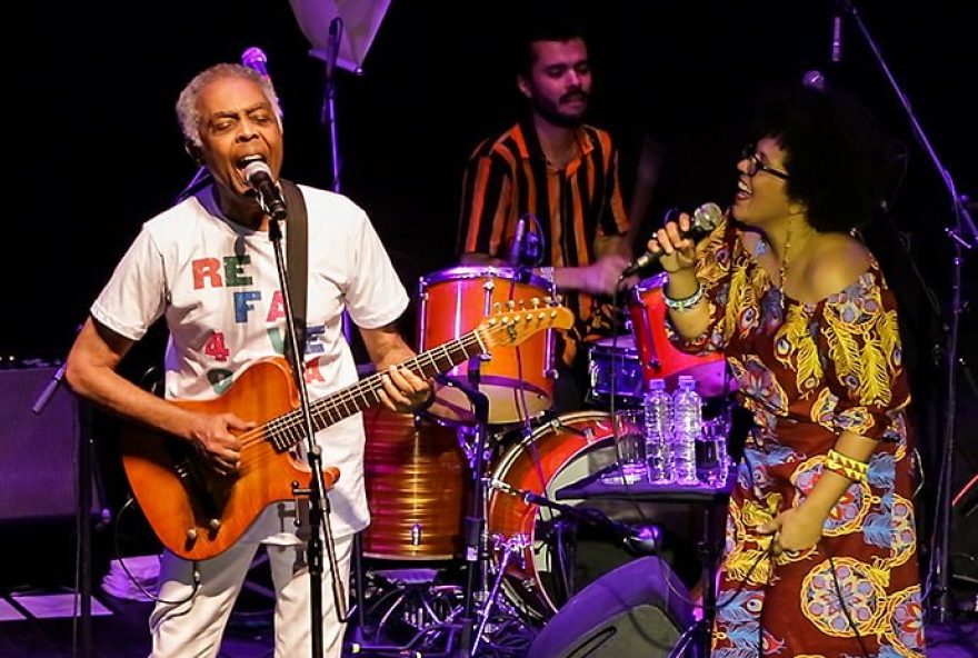 Gilberto Gil, Moreno Veloso, Maíra Freitas, Céu e banda em fotos de Ney Coelho na estreia nacional do show Refavela 40 no Circo Voador