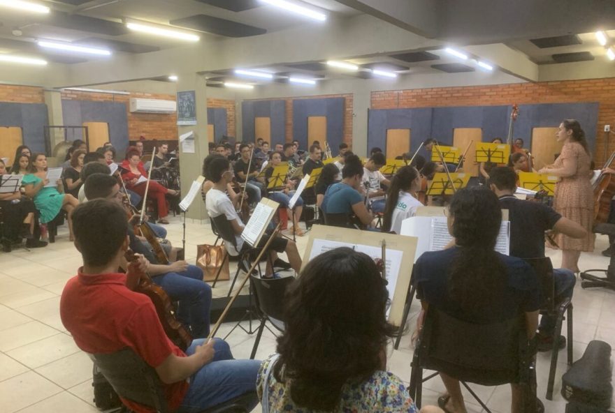 Orquestra Jovem Joaquim Jayme (na imagem, acima) e o Coro Juvenil de Goiânia apresentam o espetáculo que começa às 20h, com entrada franca (Foto: Secult-GO)