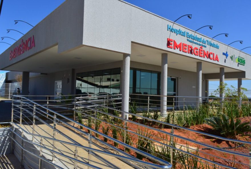 SES_FACHADA_DO-_HETRIN (1) SES_FACHADA_DO-_HETRIN (1)