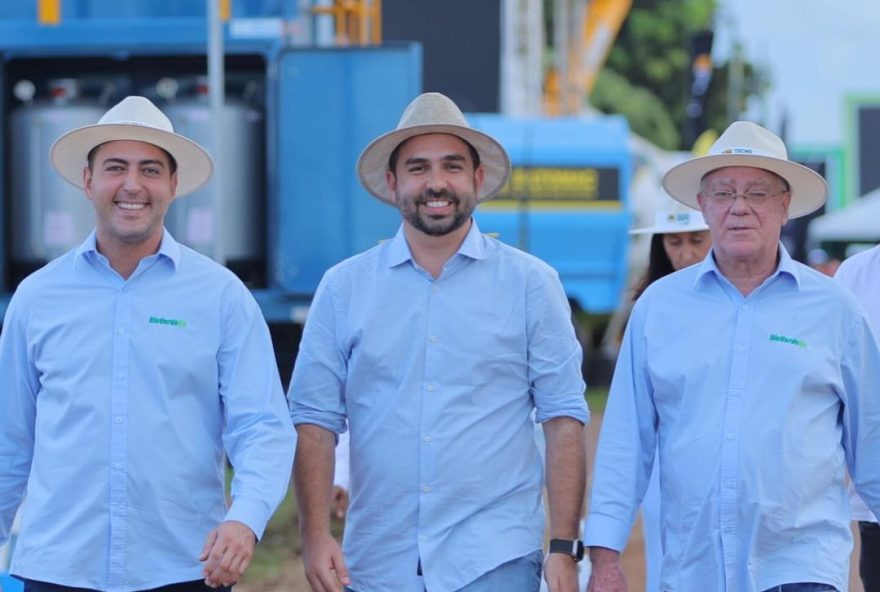 Da esquerda para a direita: deputado estadual Lucas do Vale (MDB); pré-candidato a prefeito, médico Wellington Carrijo (MDB); prefeito de Rio de Verde, Paulo do Vale (UB)