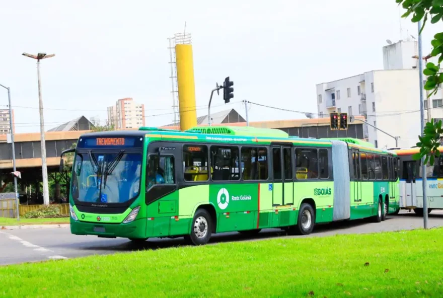 Pela primeira vez na história do transporte, os cerca de 7 mil pontos de ônibus da Região Metropolitana de Goiânia serão revitalizados, com manutenção contínua (Foto: SGG)