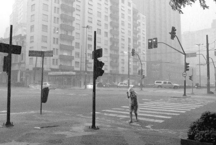 Tempestades Severas Ameaçam Sul e Sudeste do Brasil