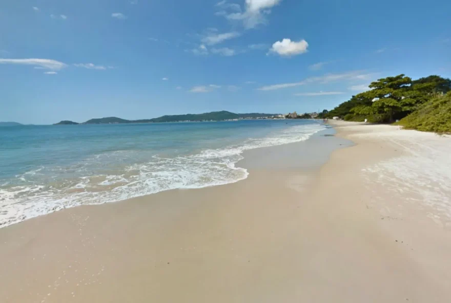 Turistas-sao-torturados-e-mortos-apos-gestos-em-praia-de-SC