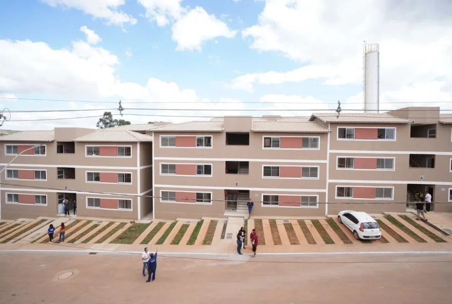 São 216 apartamentos nos residenciais Monte Alegre I, II, III e IV, 192 no Residencial Florata e outras 192 moradias no Gran Acrópolis VI (Foto: Edgard Soares e Octacilio Queiroz)