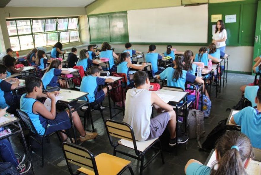 Estudantes assistindo aula / Foto: Reprodução