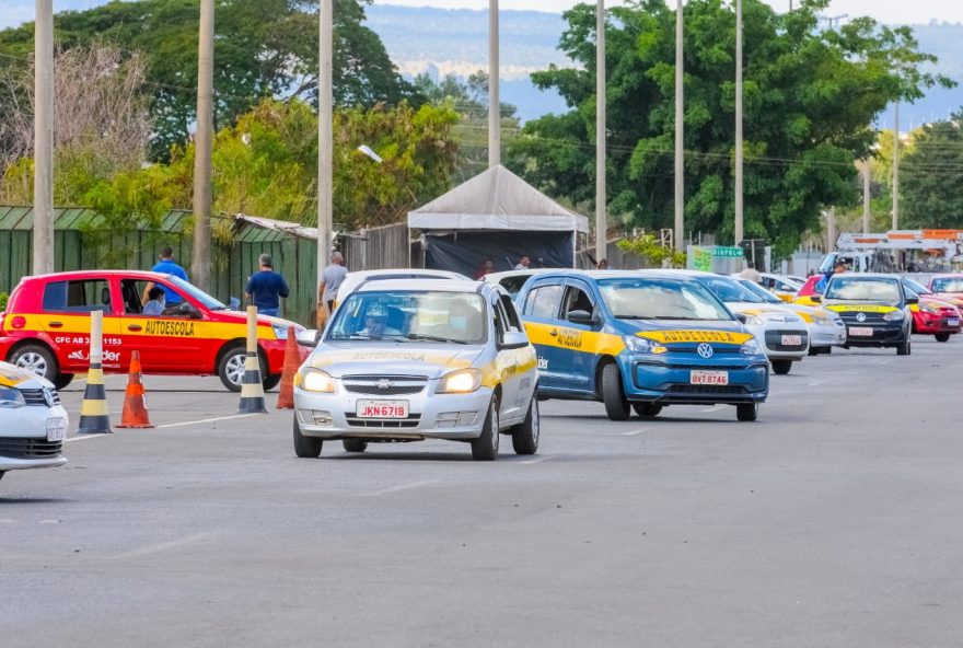 Autoescolas explicam  que custo elevado para CNH seria resultado de uma fórmula na qual o lucro da categoria não está incluído. (Foto: Agência Brasília)