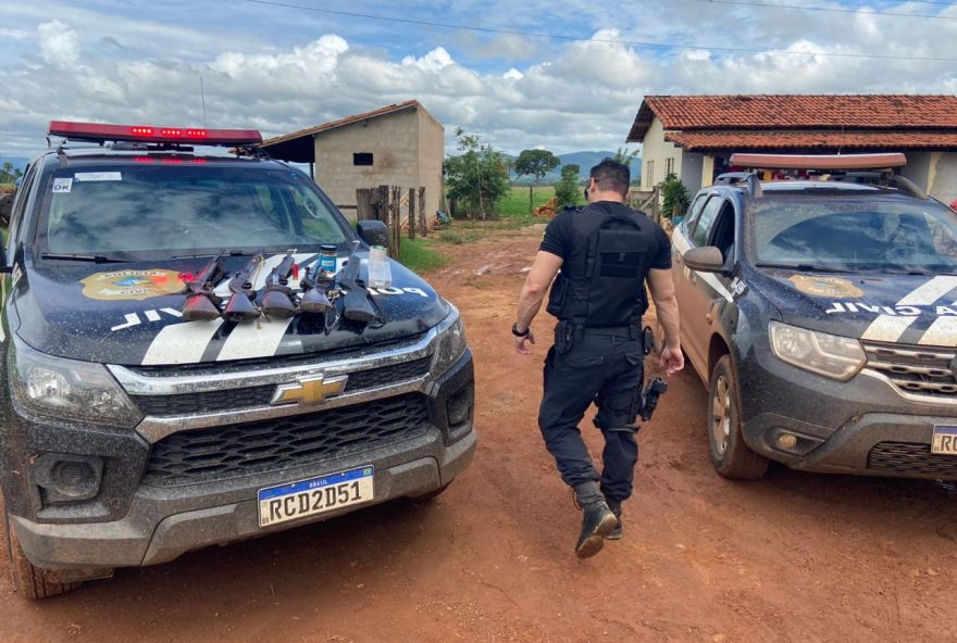 Sitio onde foram encontradas algumas armas de fogo / Foto: Polícia Civil