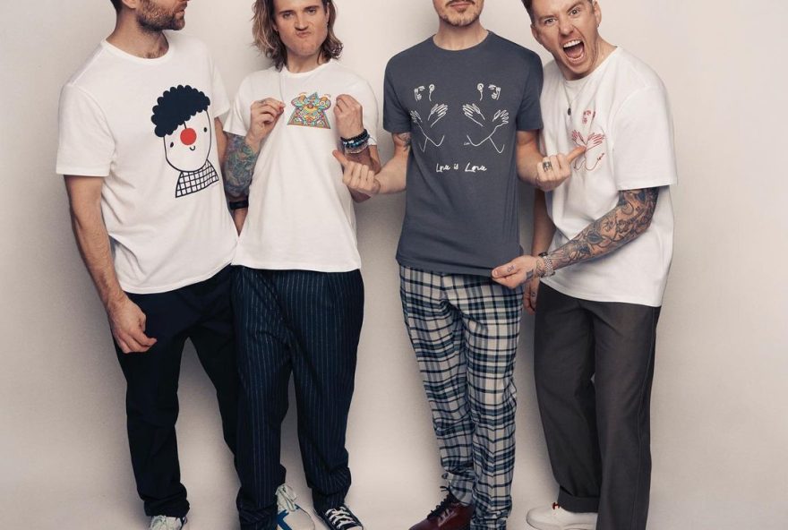 Com muitos fãs no Brasil, McFly anuncia novas datas de shows