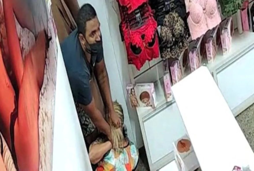 Vídeo: homem tenta estuprar funcionária de sex shop e acaba morto, no Distrito Federal