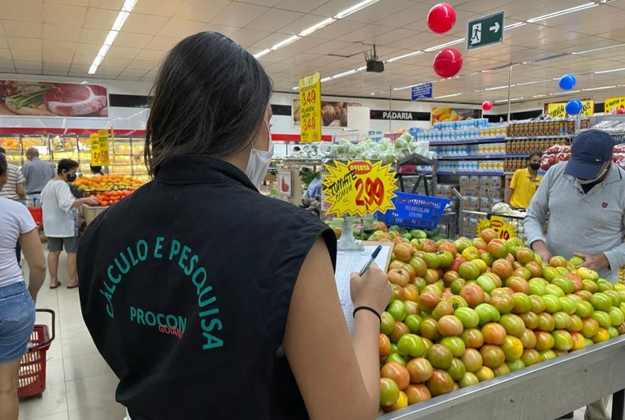 Frutas e verduras apresentaram a maior variação da cesta básica. (Foto: Divulgação/Procon Goiânia)