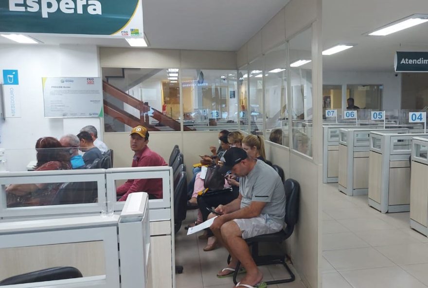 No ranking elaborado a partir de registros feitos por telefone e presencialmente, as mais reclamadas são Claro, Caixa Econômica Federal e Tim. (Foto: Divulgação/Procon Goiás)