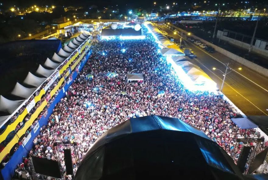 Segundo MPGO, gasto com um evento festivo contraria realidade de atendimento a serviços básicos municipais. (Foto: Divulgação /Prefeitura de Vianópolis)