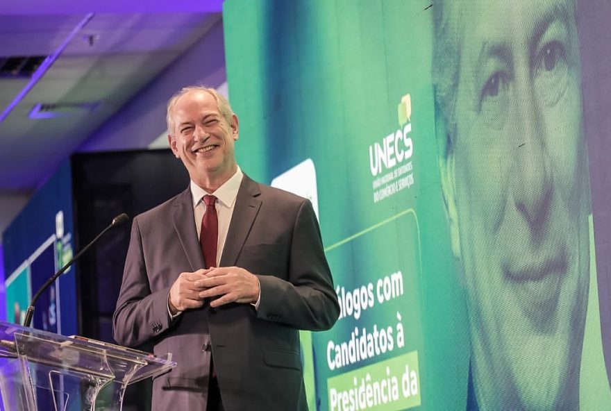 Foto mostra Ciro Gomes, que aparece em terceiro na pesquisa CNT/MDA