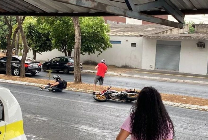 Chuva e jamelões causam acidentes em diferentes setores de Goiânia