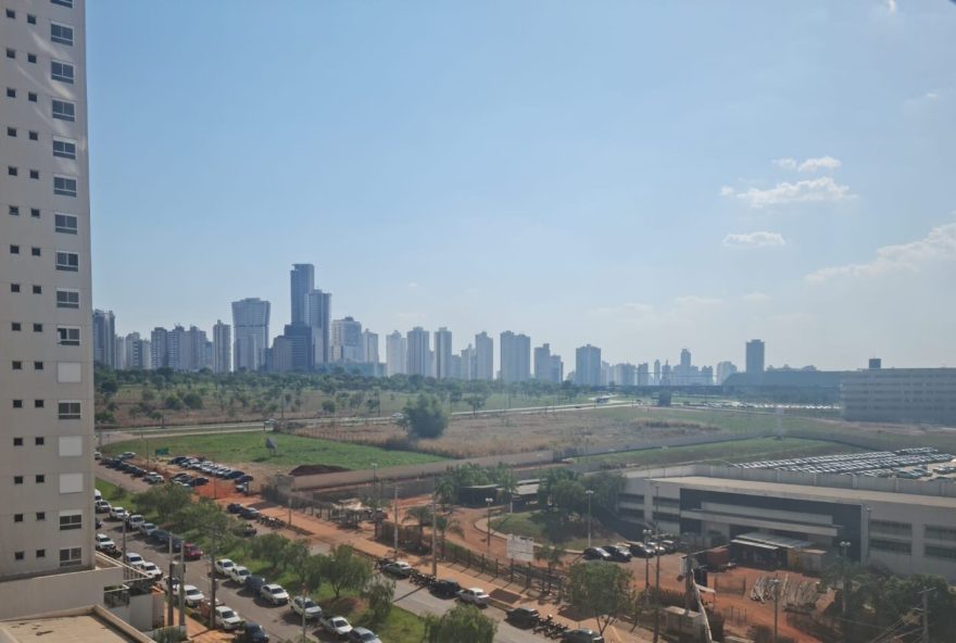 Massa de calor deve aumentar as temperaturas em até 2ºC e termômetros podem registrar 35ºC em cidades do oeste goiano.