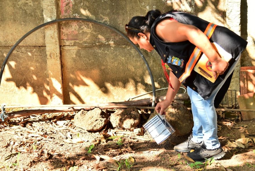 Assim como os agentes, população também precisa combater o mosquito. (Foto: Divulgação/Prefeitura de Aparecida de Goiânia)