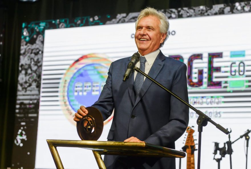 Governador Ronaldo Caiado é um dos homenageados em evento comemorativo ao mês do Procurador do Estado. (Foto: Lucas Diener)