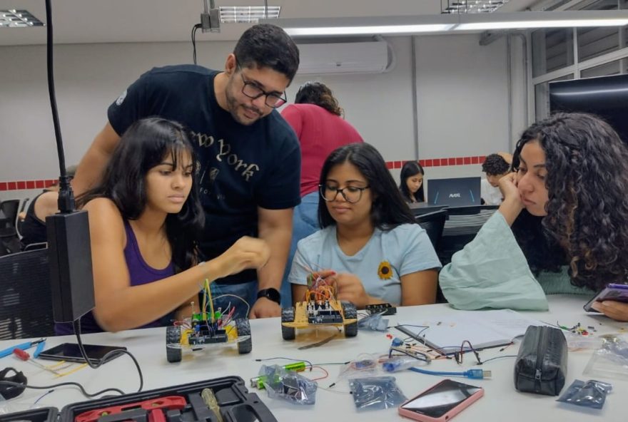 Escolas do Futuro de Goiás ofertam vagas gratuitas nas áreas de tecnologia, marketing e empreendedorismo