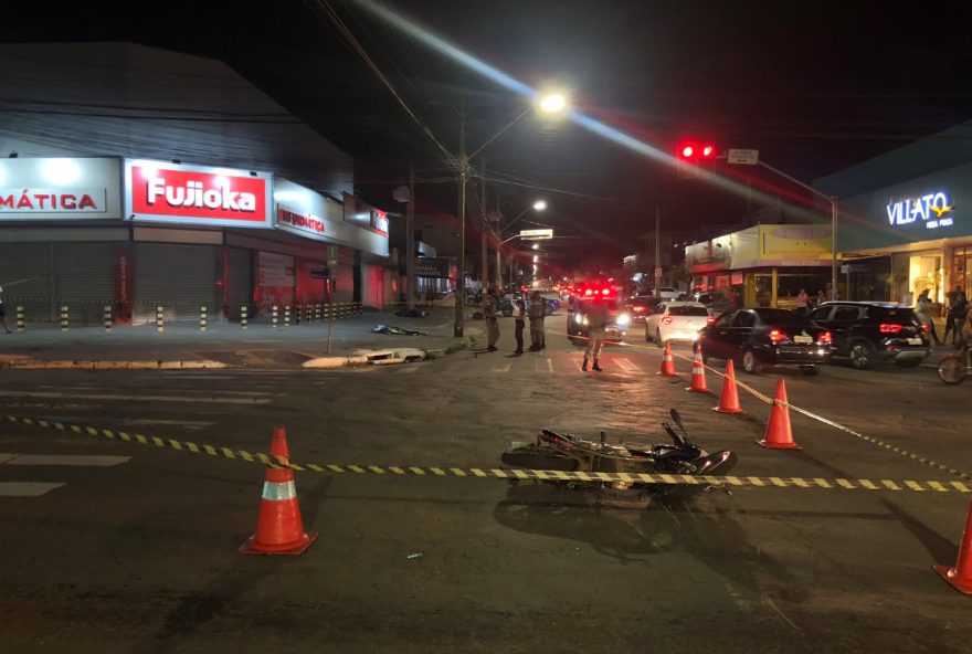 Motociclista morre após ultrapassagem na Av. T-9, em Goiânia