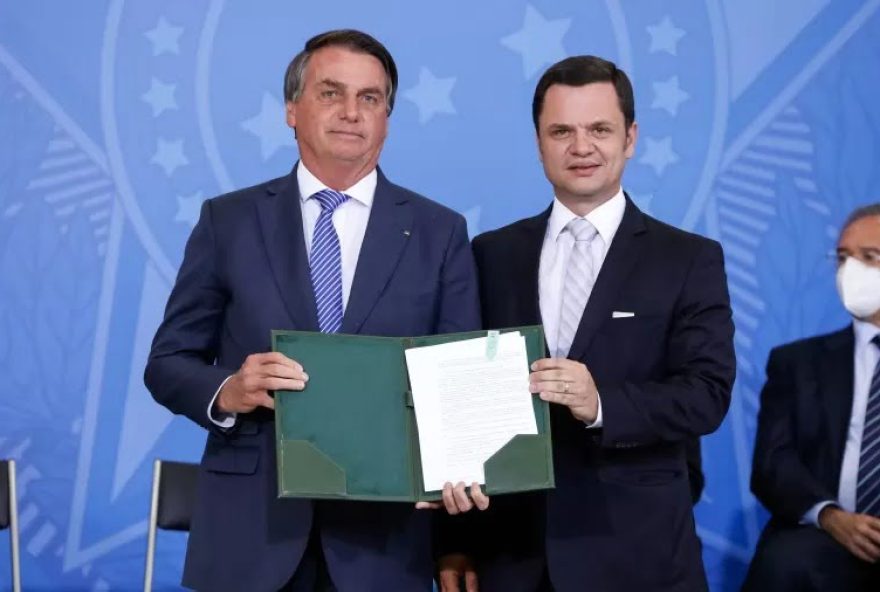 Documento sugere que Bolsonaro queria mudar resultados das eleições