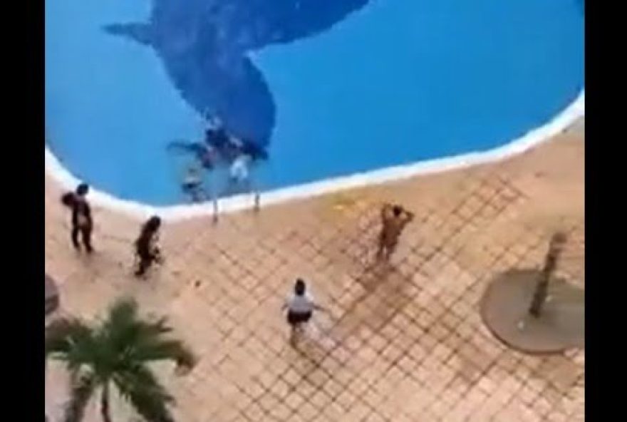 Duas crianças e dois adultos são eletrocutados em piscina na Colômbia