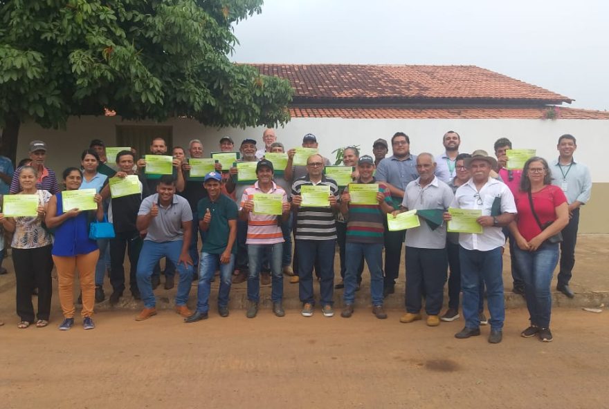 Agricultores familiares participaram de cursos de cooperativismo durante processo de implantação do Projeto de Fruticultura Irrigada do Vão do Paranã
(Foto: Seapa)