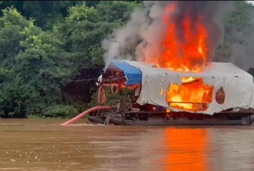 Garimpos são destruídos pelo dificuldade de acesso aos pontos. (Foto: Divulgação/PM)