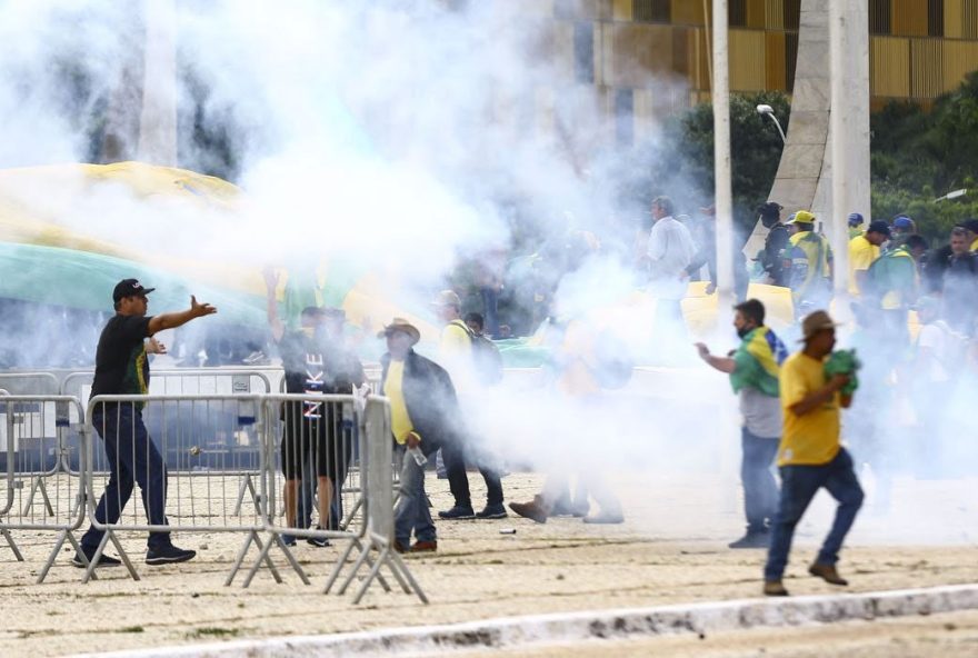 Continuam presos em Brasília cerca de 800 pessoas
(Foto: Marcelo Camargo/ Agência Brasil)