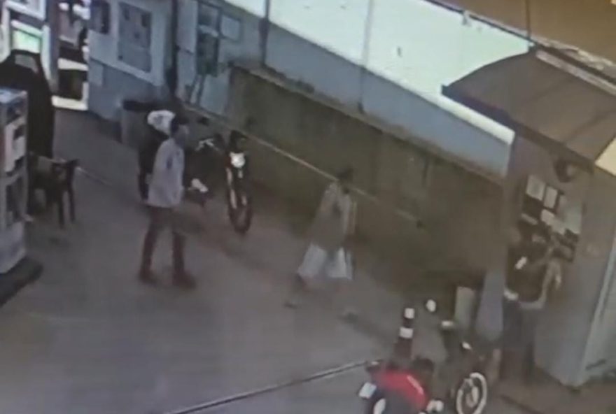 Policial e filho agrediram bombeiros. (Foto: Divulgação/PM)