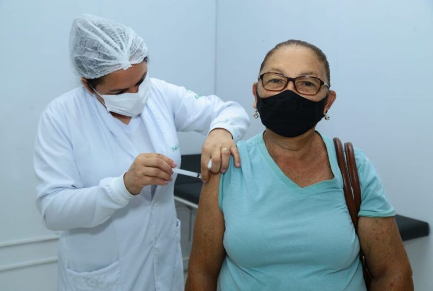 Aparecida amplia vacinação bivalente para todos os idosos a partir de segunda-feira, 6 (Fotos: Ênio Medeiros)