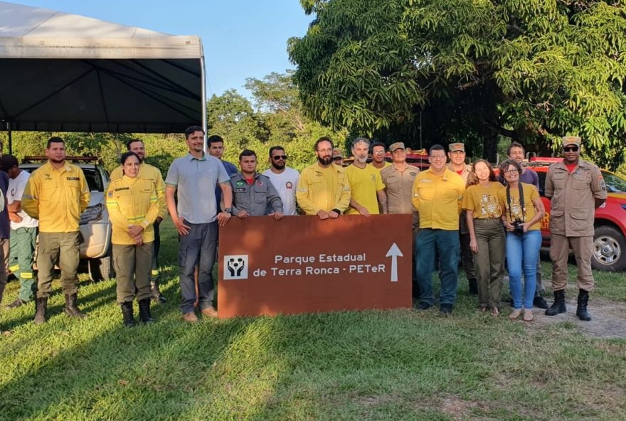 Semad e órgãos de proteção ambiental reúnem-se para discutir estratégias de combate a queimadas no Parque Estadual da Terra Ronca
(Foto: Semad)