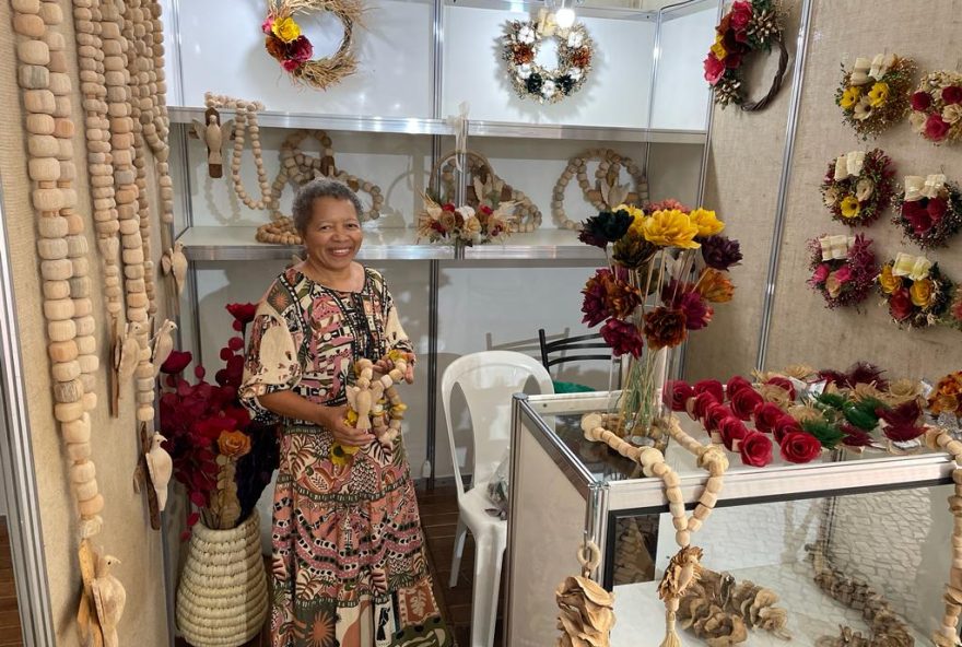 Fotos: Secretaria da Retomada

Legenda: Feira de Artesanato e Economia Criativa do Cotec terá bancas de artesãos, atrações culturais e espaços de lazer para crianças no sábado,18 e domingo,19