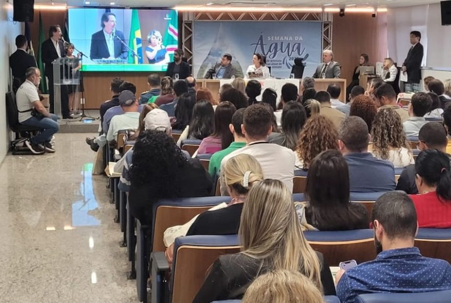 Semana da Água é oficialmente aberta no Estado de Goiás; representantes do Governo de Goiás, Saneago e Polícia Federal comentaram sobre importância da conscientização da população (Foto: Semad)