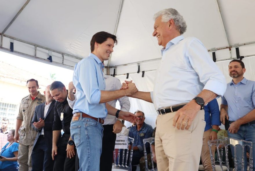 O governador disse que, se realmente for candidato à Presidência, aceitará o convite e fará o primeiro comício de sua campanha na cidade
(Foto: André Costa)