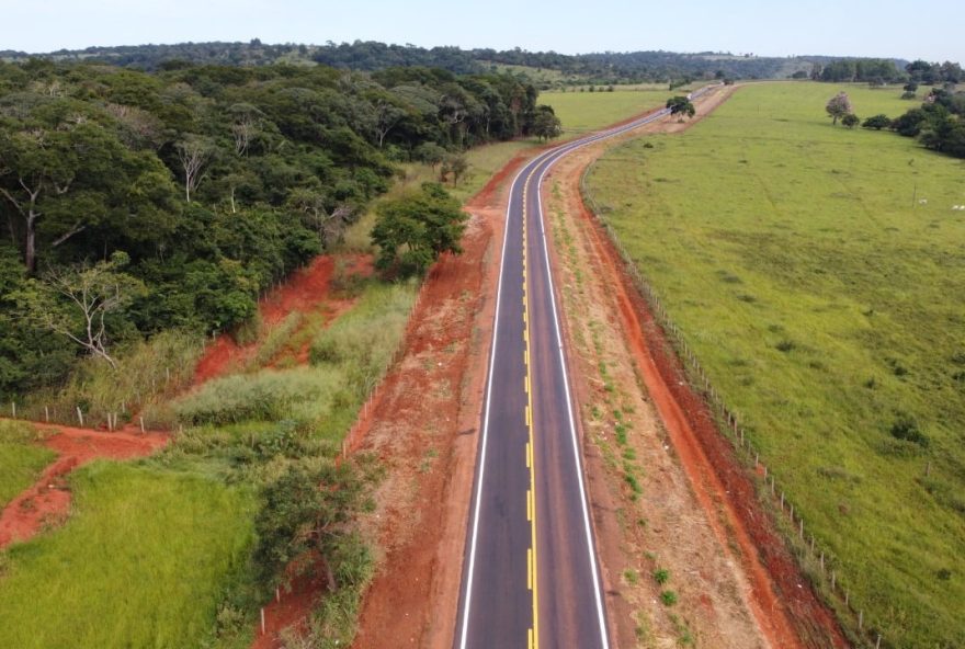 Governo de Goiás confirma recolhimento de contribuição ao Fundeinfra referente ao mês de março; valores serão utilizados para melhorias em rodovias que cortam o estado. (Foto: Reprodução/Secom)