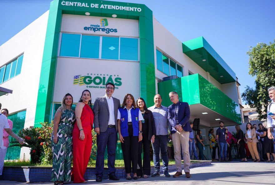 primeira-dama Gracinha Caiado durante inauguração da Central de Atendimento Mais Empregos do Governo de Goiás, em Goiânia