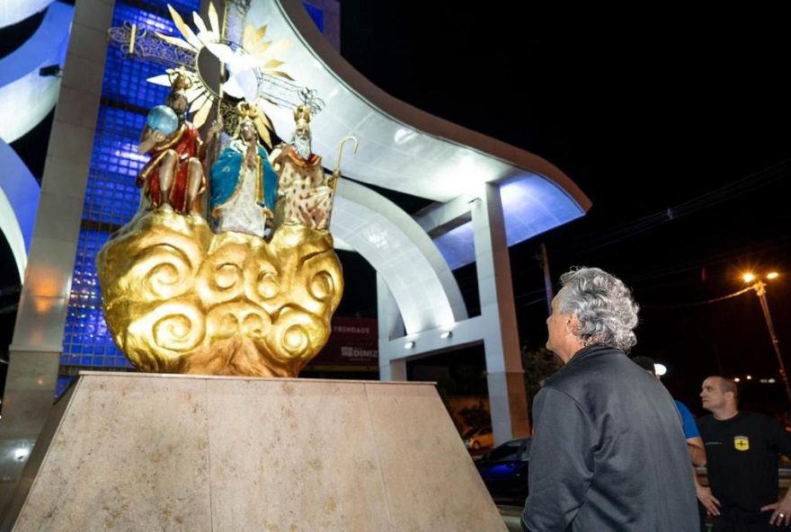 Governador Ronaldo Caiado sanciona lei que concede título de “Capital da Fé” a Trindade (Foto: Secom)