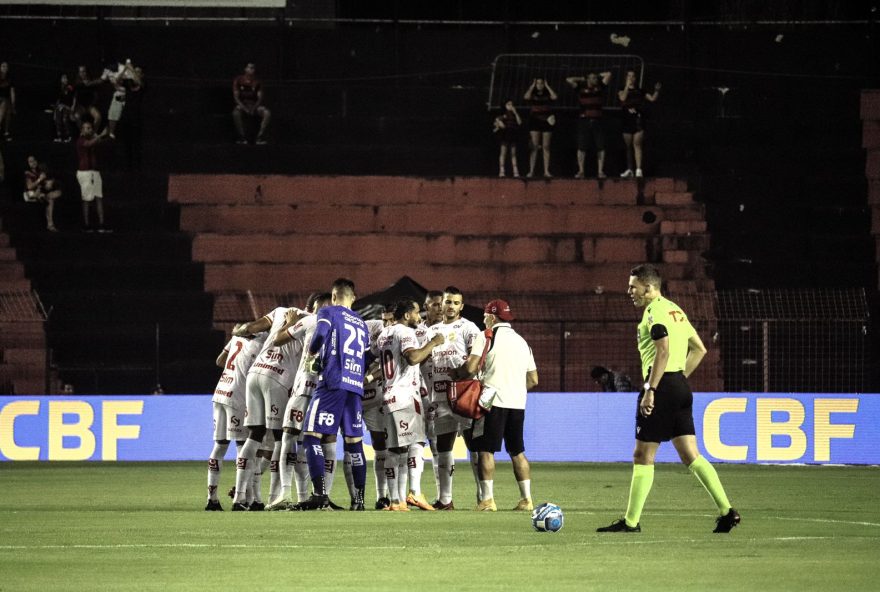 Vila Nova, Anápolis e Iporá perdem seus jogos na rodada do Brasileirão