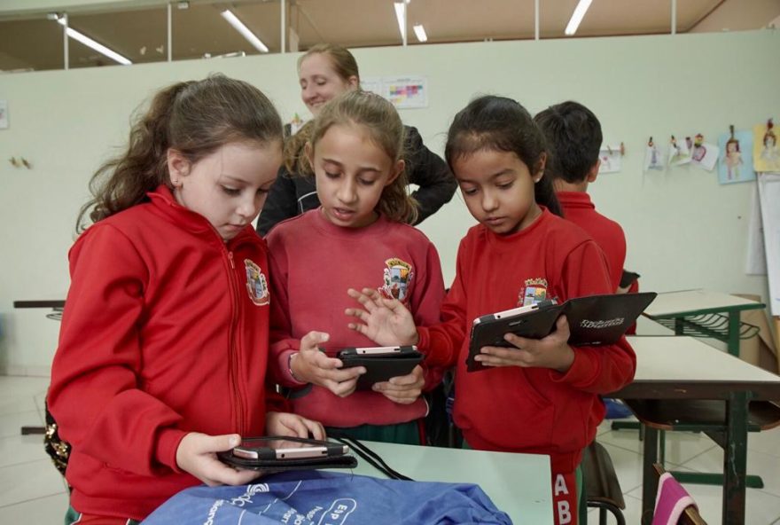 Escolas públicas da Região Metropolitana de Goiânia recebem tablets nesta semana