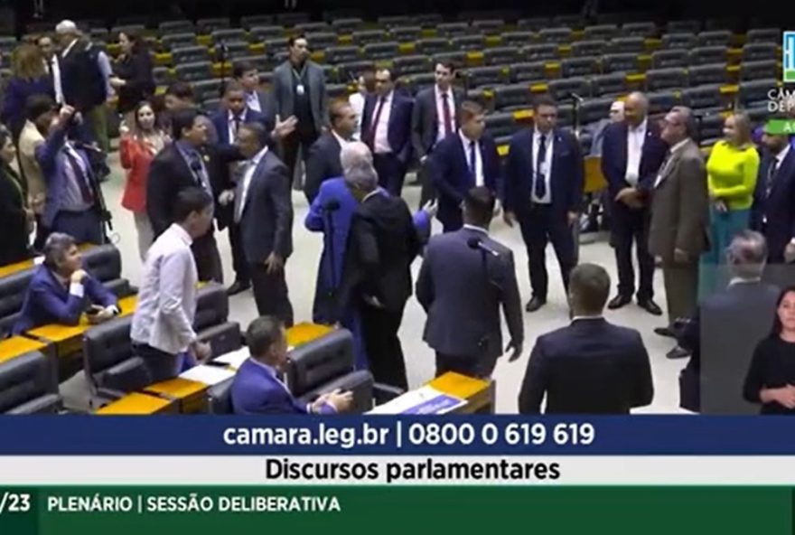 A sessão era destinada a discursos parlamentares. (Foto: Reprodução/Câmara dos Deputados)