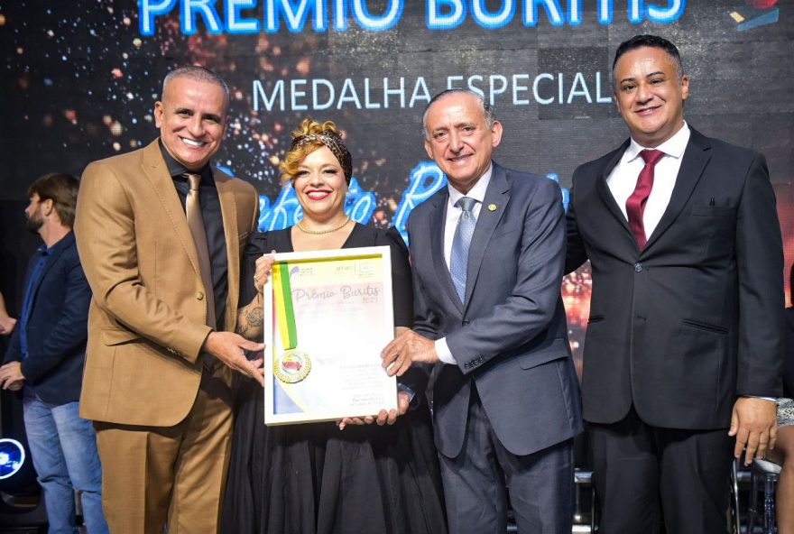 Prefeitura de Goiânia entrega Prêmio Buritis e homenageia nomes da cultura goianiense