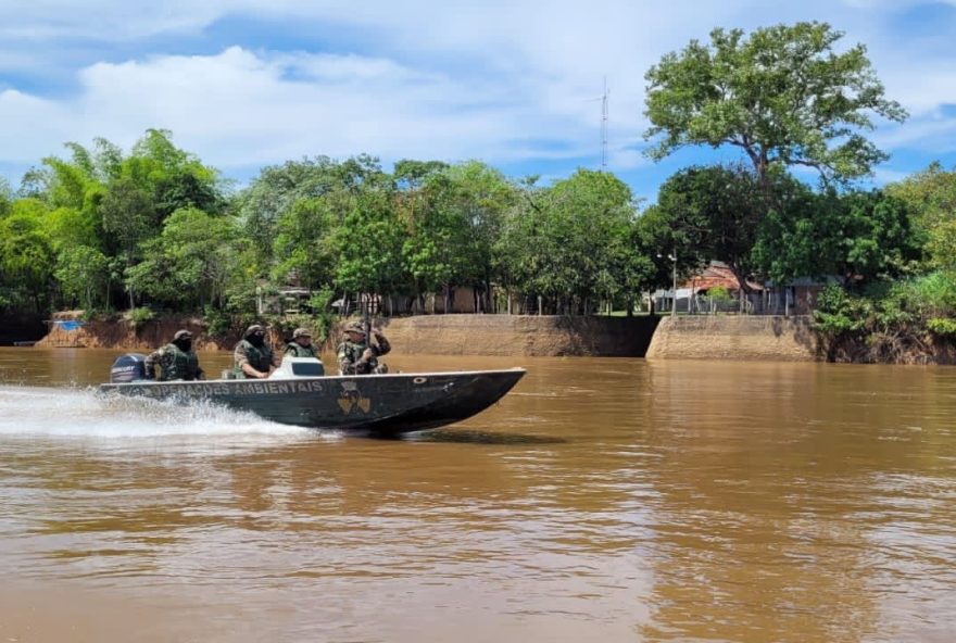 Forças de segurança pública do Estado intensificam ações da Temporada Mais Araguaia 2023  
(Fotos: PMGO e CBMGO)