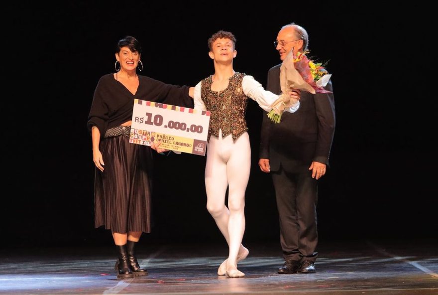 Bailarinos do Basileu França levam 12 prêmios no Festival de Dança de Joinville, considerado o maior do mundo
(Fotos: Isaque Cordeiro)