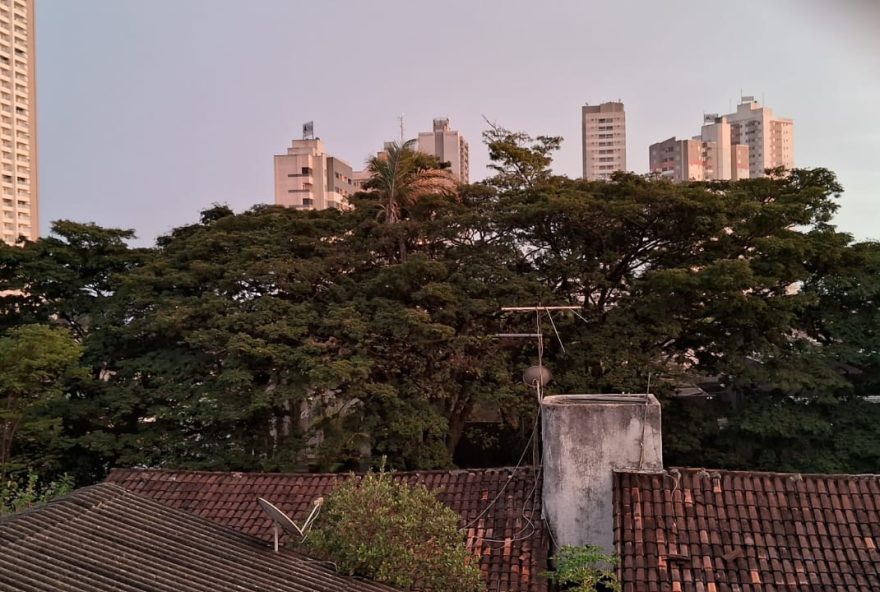 Cimehogo alerta para chuvas intensas em diversas cidade goianas neste final de semana