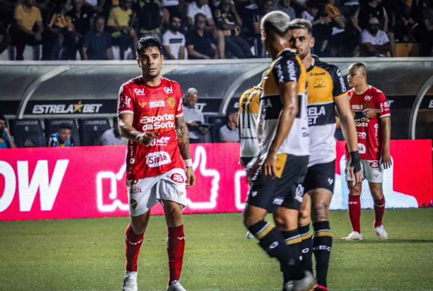 Vila Nova perde para o Criciúma e despenca na tabela da Série B